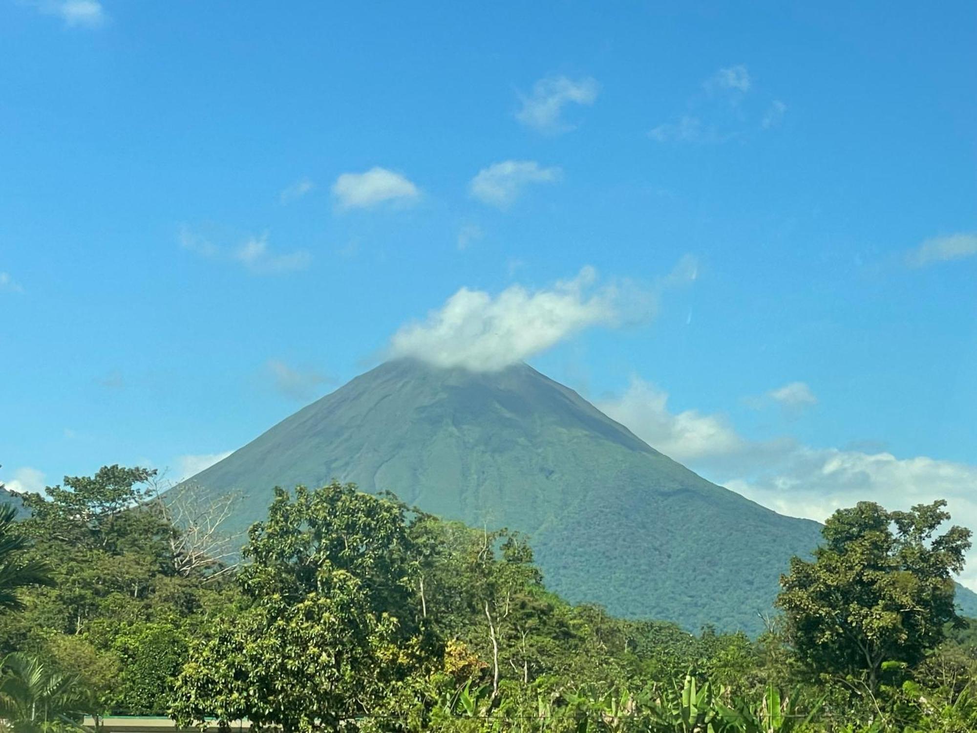 Hotel Tierra De Volcanes La Fortuna Eksteriør bilde