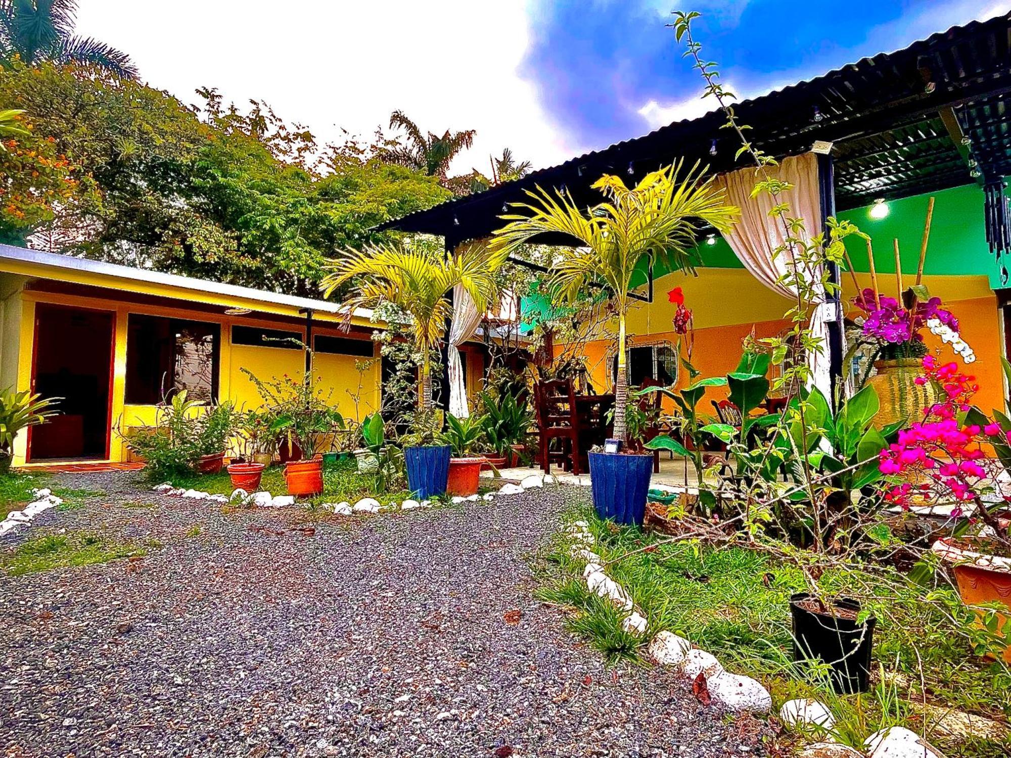Hotel Tierra De Volcanes La Fortuna Eksteriør bilde